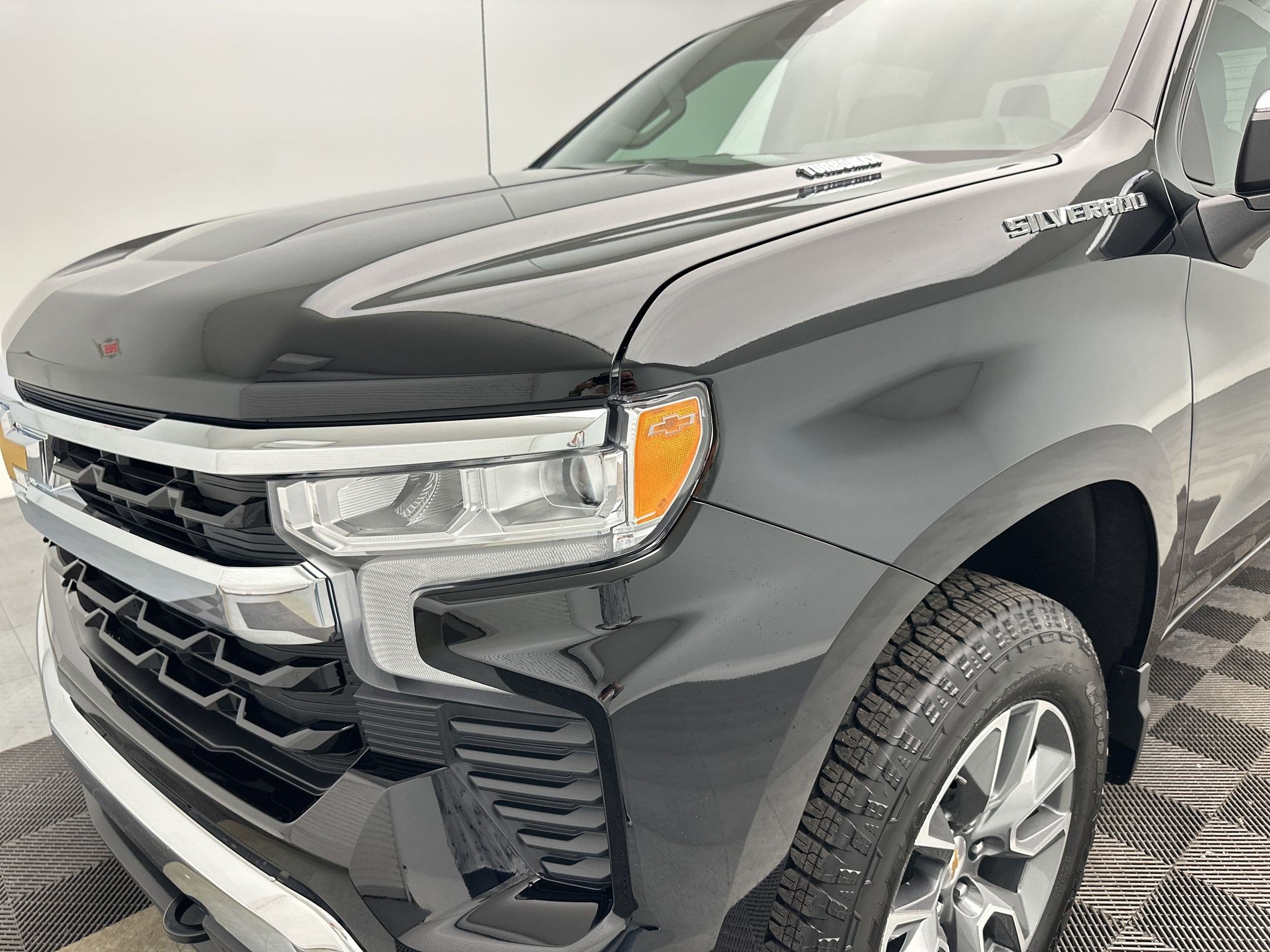 New 2026 Chevrolet Silverado 1500 LT AWD/4WD image 12