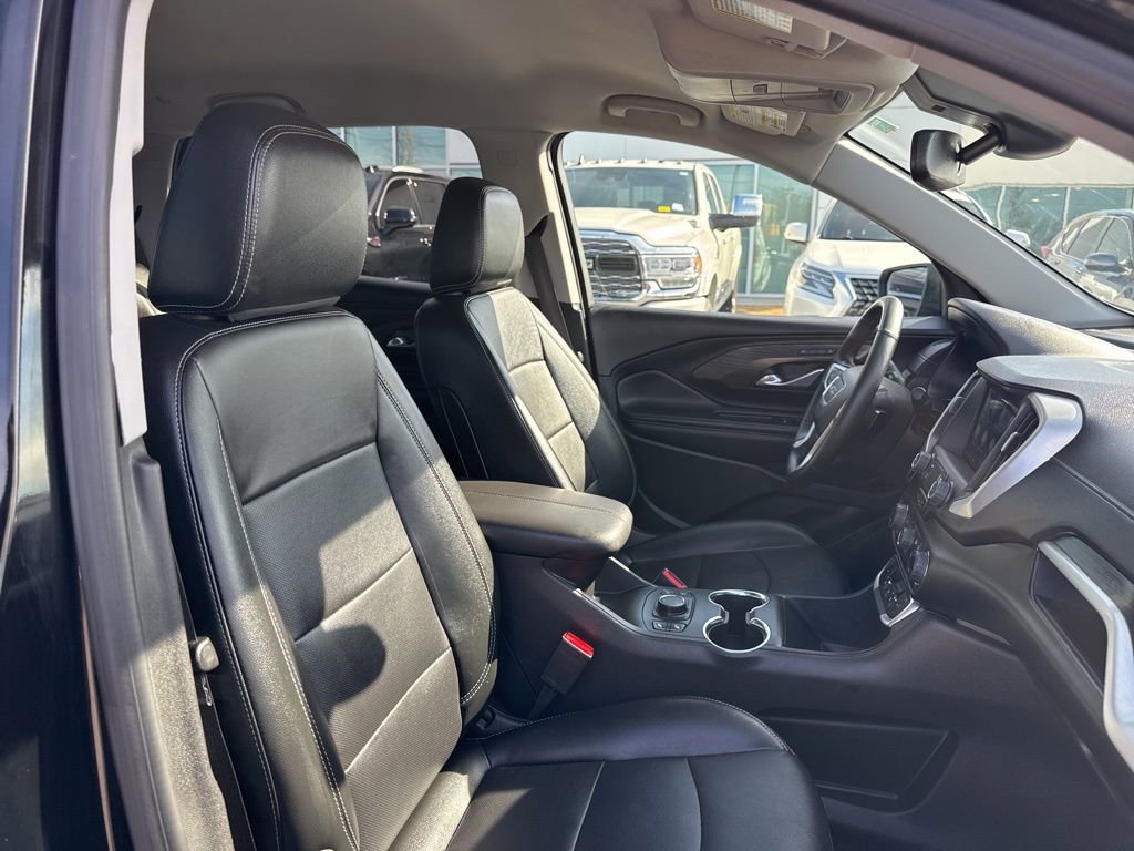 Used 2024 GMC Terrain SLT image 21