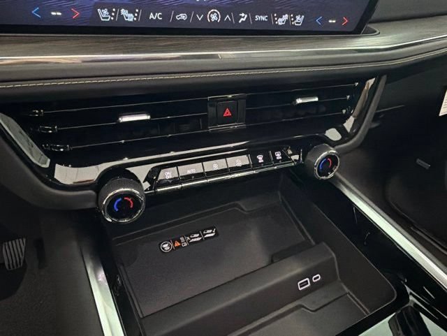 New 2026 Chevrolet Tahoe Premier w/ Sun And Tow Package AWD/4WD image 26