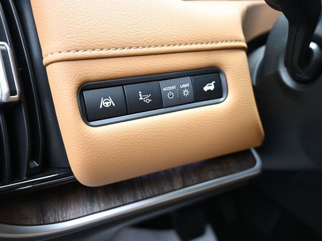 New 2026 Nissan Armada Platinum Reserve w/ Accent Package AWD/4WD image 33