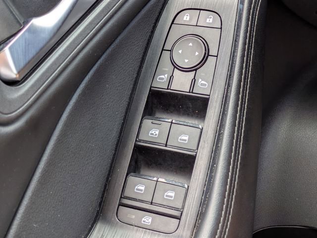 Used 2024 Nissan Rogue SV image 26