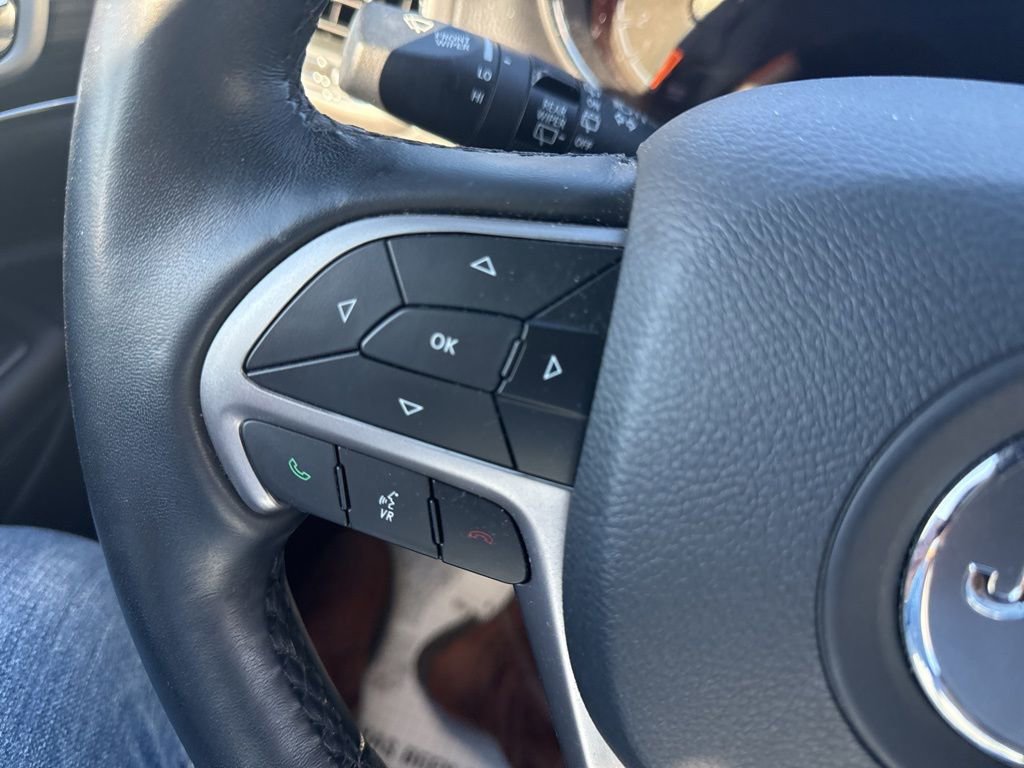 Used 2021 Jeep Grand Cherokee Limited w/ Luxury Group II image 24