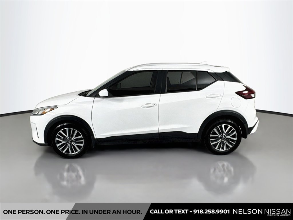 Used 2024 Nissan Kicks SV FWD image 8