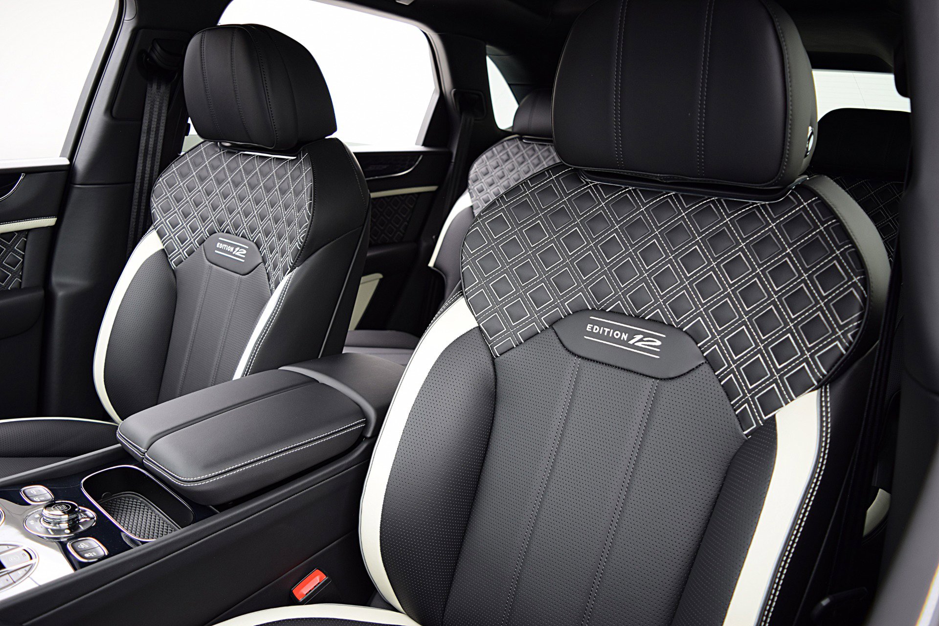 Used 2023 Bentley Bentayga Speed image 24