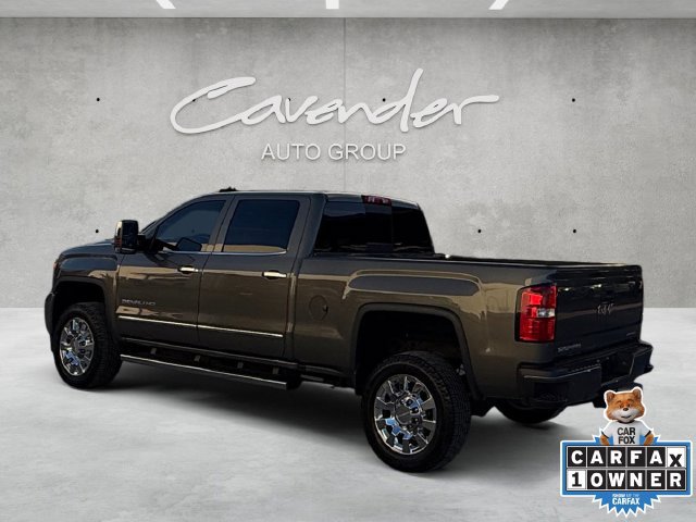 Used 2018 GMC Sierra 2500 Denali w/ Duramax Plus Package AWD/4WD image 14