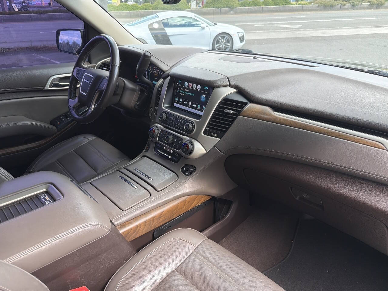 Used 2020 GMC Yukon XL Denali RWD image 19