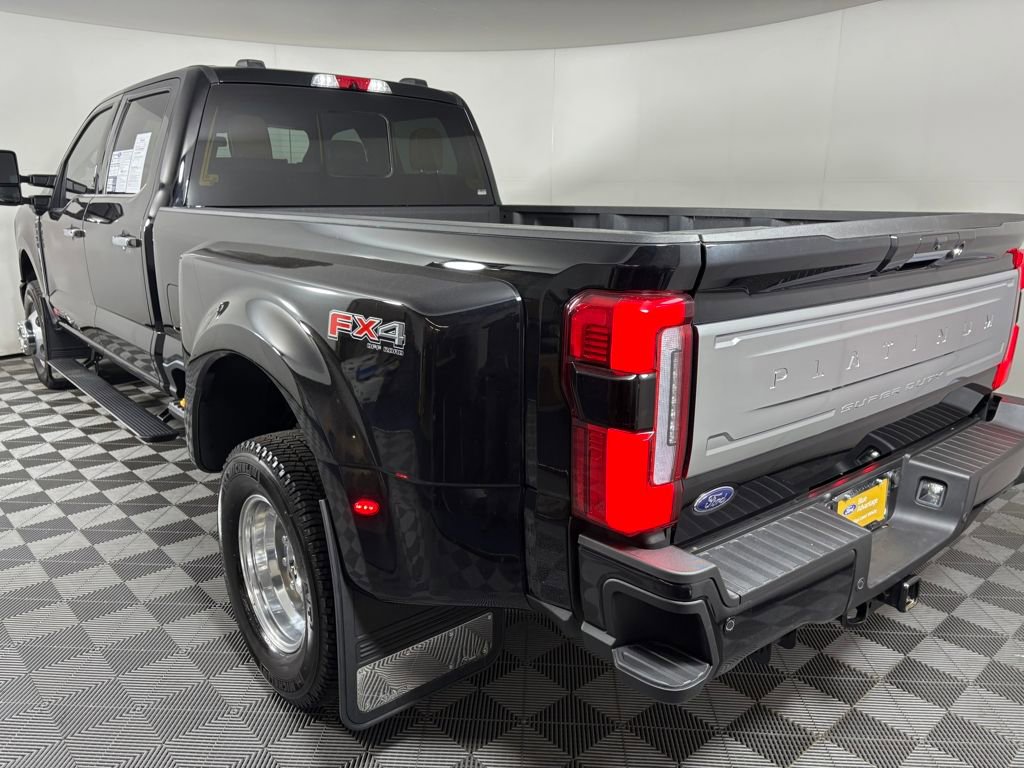Certified 2024 Ford F350 Platinum image 5
