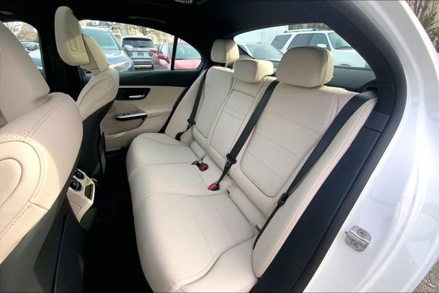 Used 2025 Mercedes-Benz C 300 4MATIC Sedan image 17