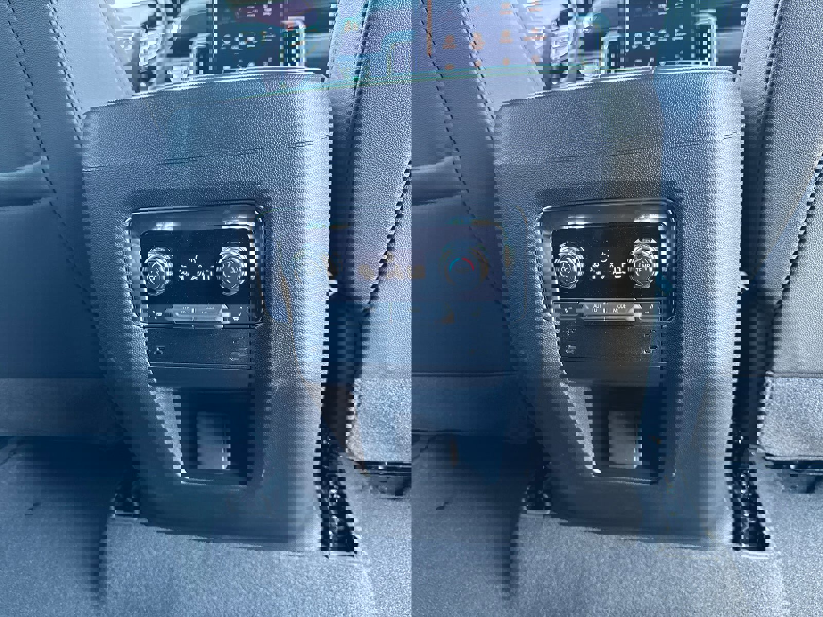 Used 2026 GMC Yukon Elevation image 21