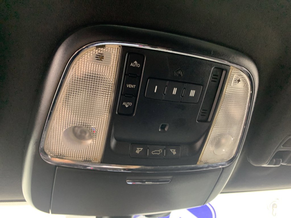 Used 2018 Dodge Durango SRT w/ SRT Interior Appearance Group image 28