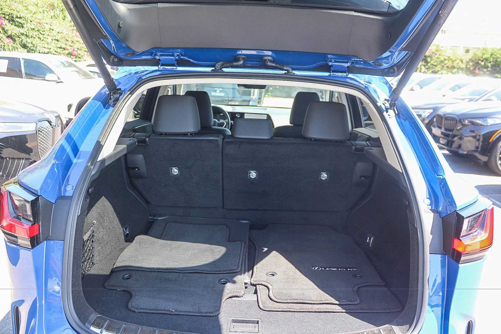 Used 2025 Lexus NX 250 FWD image 36