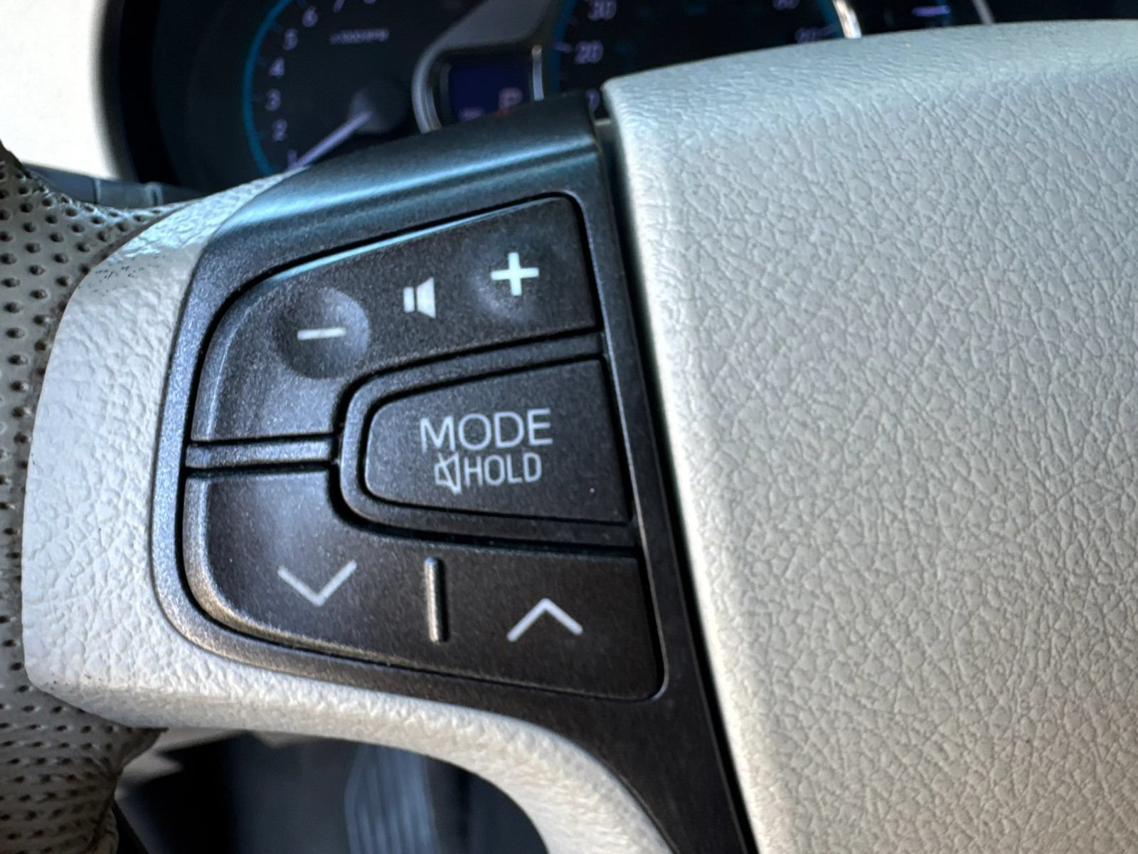 Used 2011 Toyota Sienna XLE w/ XLE Navigation Pkg FWD image 19