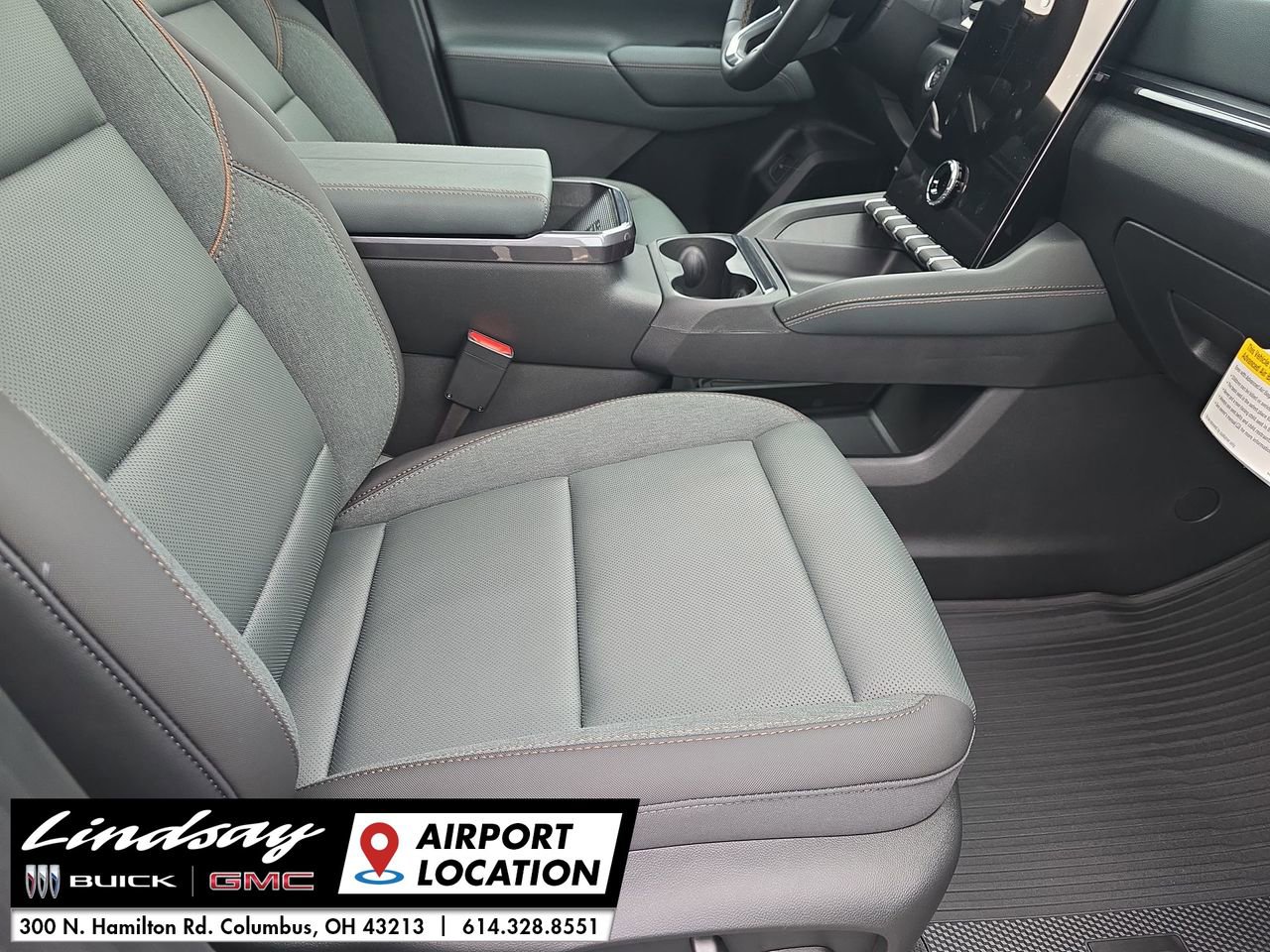 New 2026 GMC Terrain AT4 w/ Convenience Package III image 28