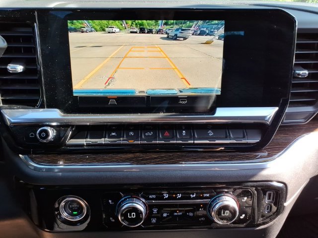 Used 2023 GMC Sierra 1500 Elevation w/ X31 Off-Road Package AWD/4WD image 16
