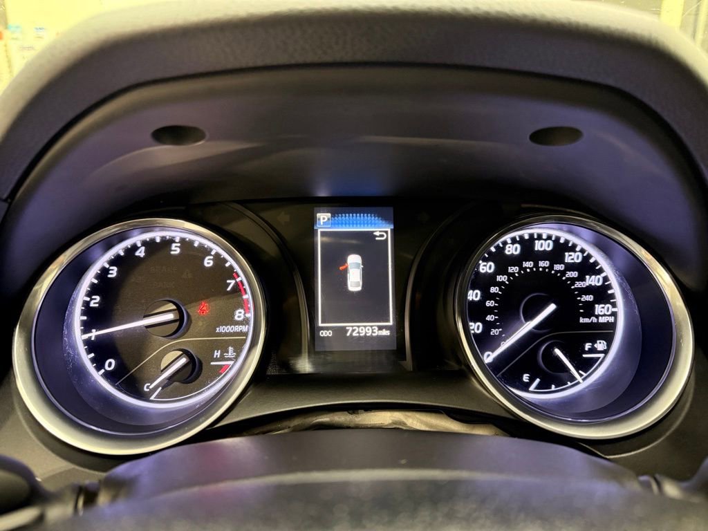 Used 2019 Toyota Camry SE image 12
