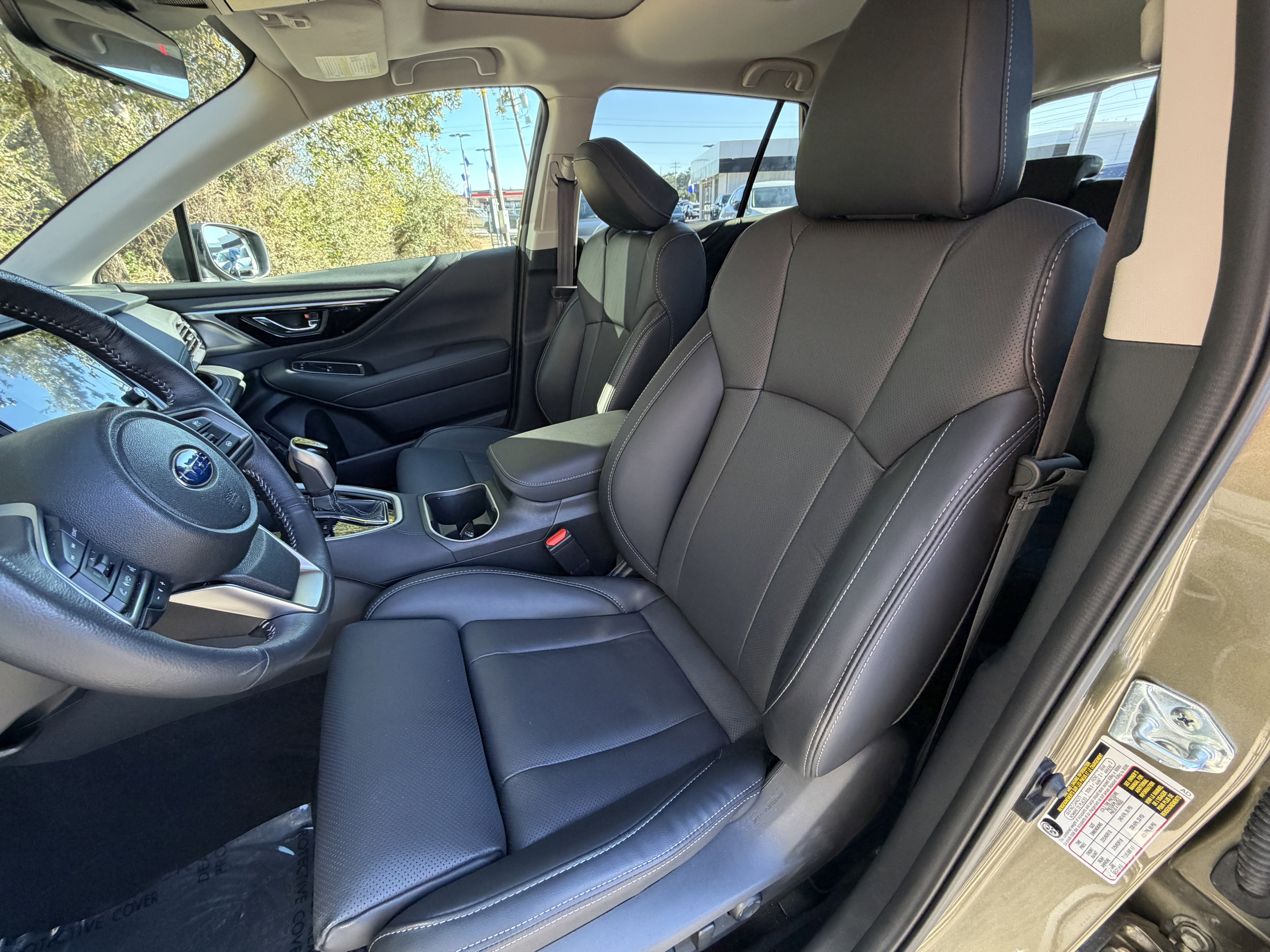 Used 2025 Subaru Outback Limited image 19