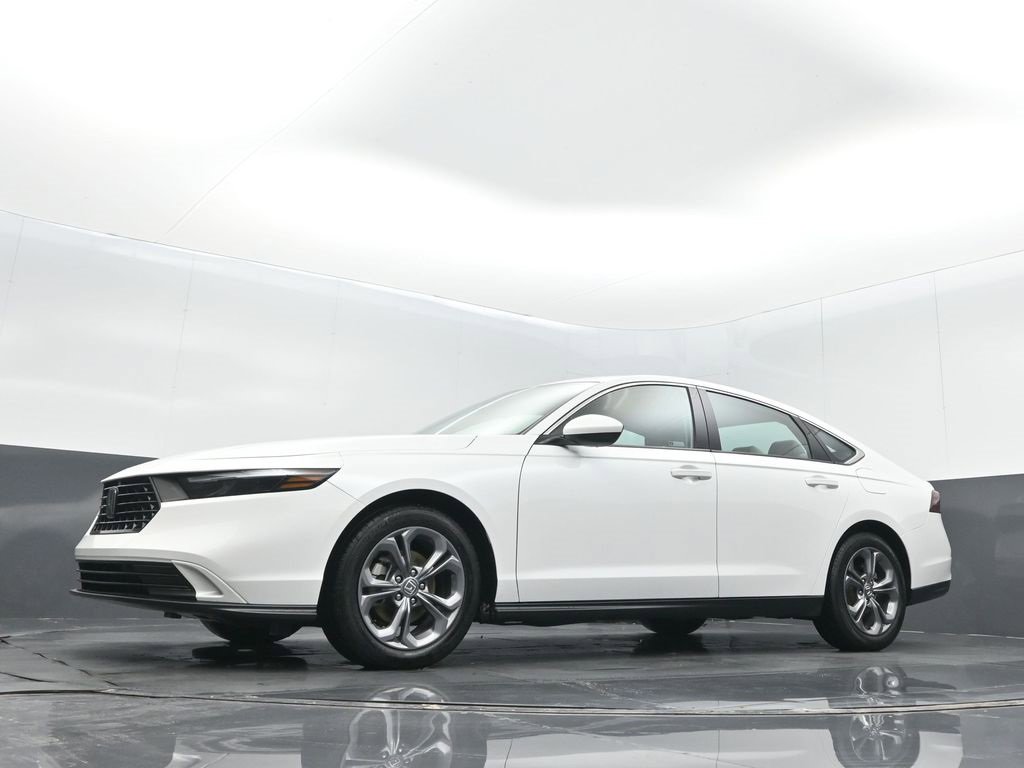 Certified 2024 Honda Accord EX image 11