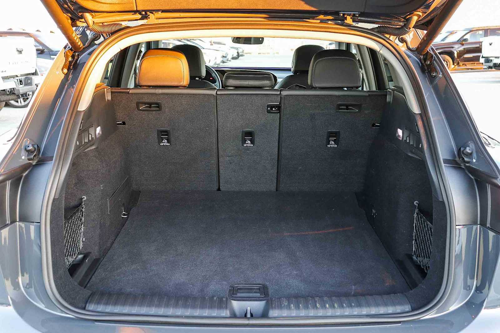 Used 2025 Audi Q6 e-tron Premium Plus w/ Premium Plus image 35