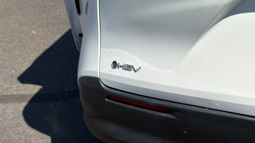 Used 2025 Toyota Sienna LE FWD image 12
