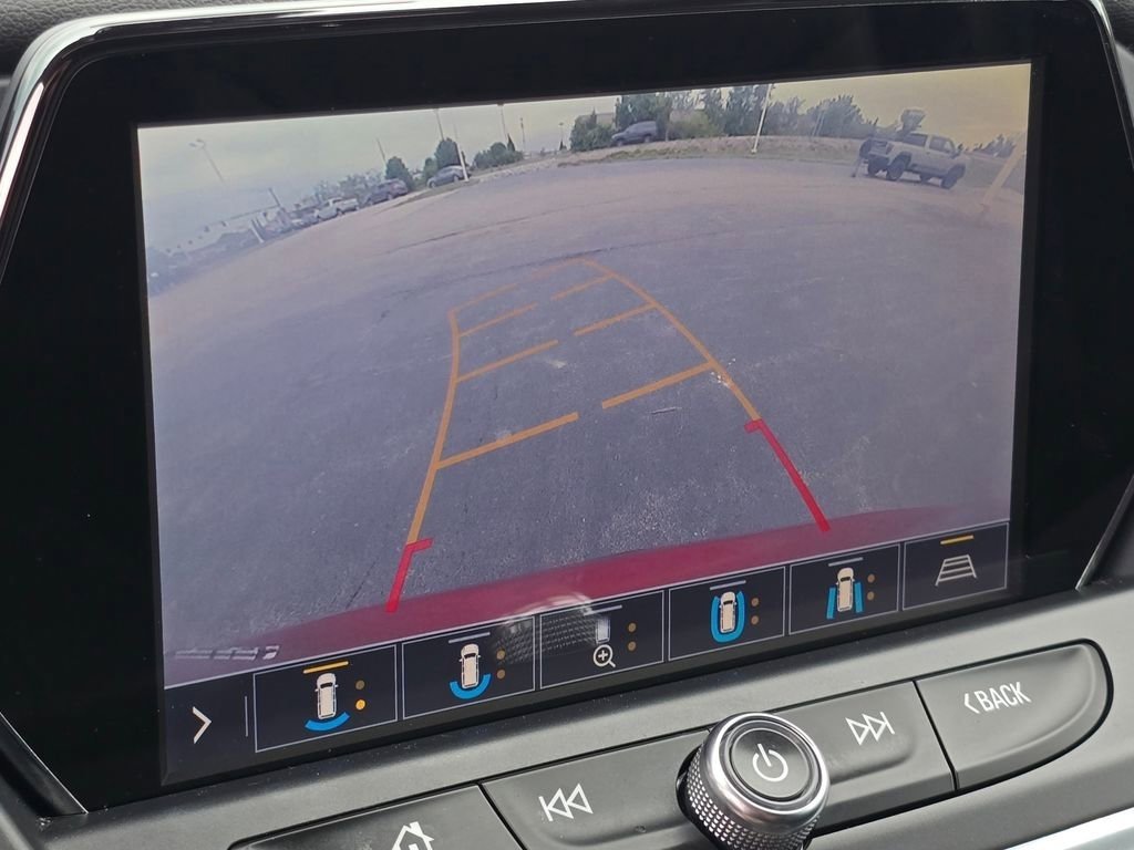 Used 2019 Chevrolet Blazer LT w/ Sun and Wheels Package FWD image 9