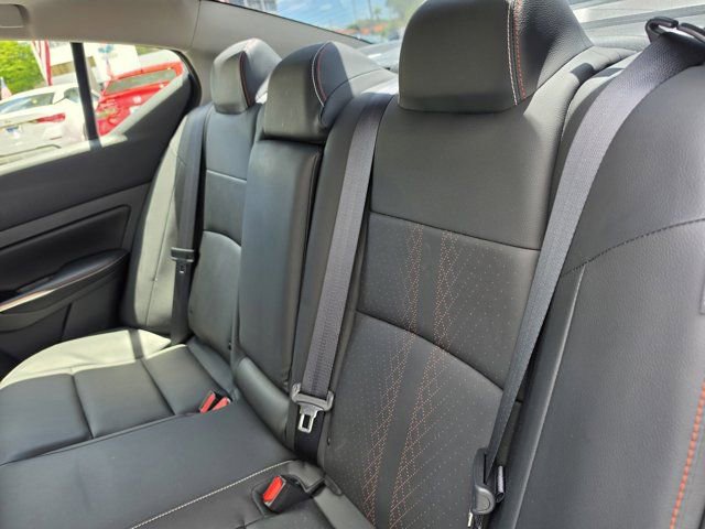 Used 2024 Nissan Altima 2.5 SR w/ SR Premium Package FWD image 13
