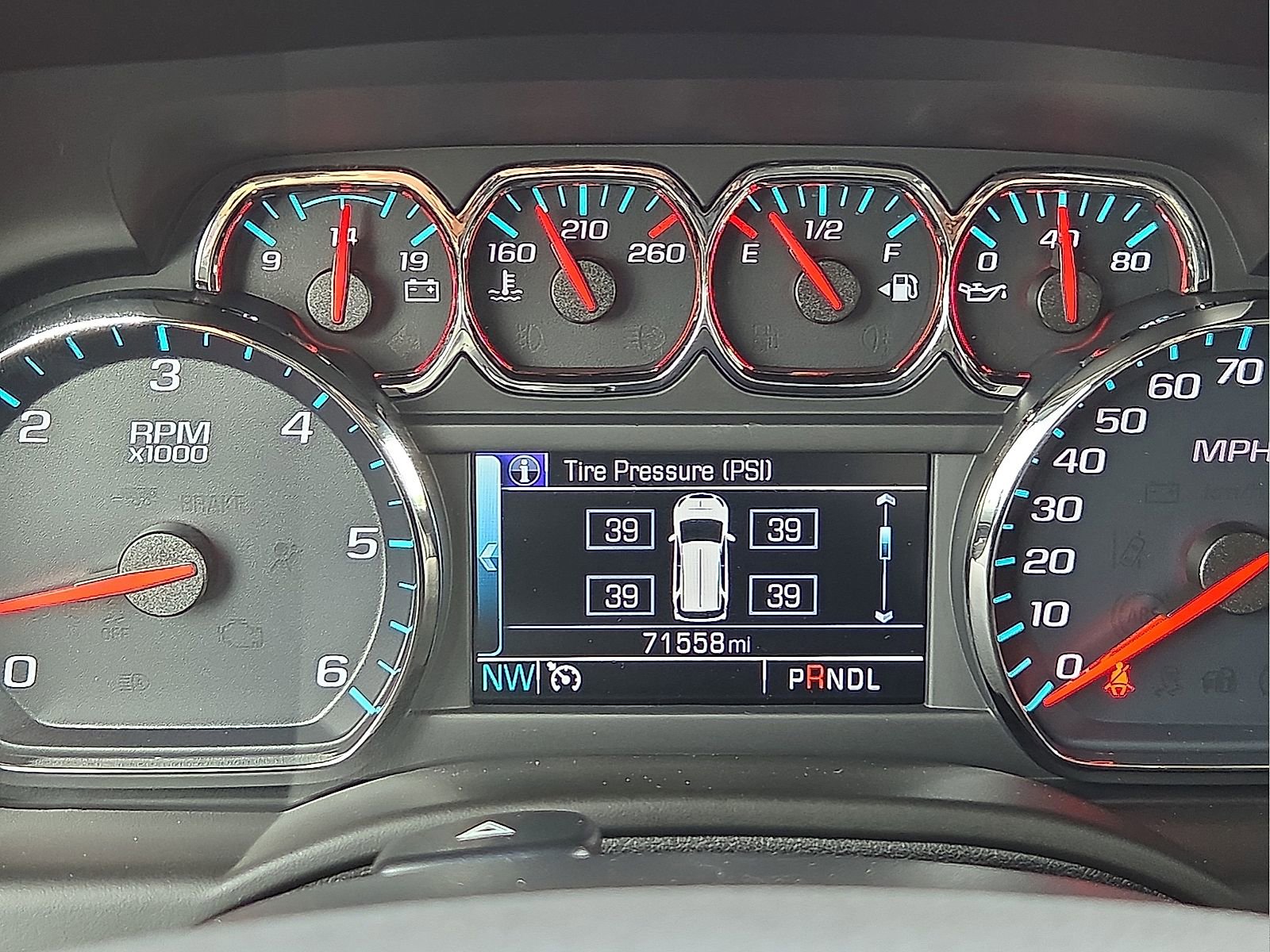 Used 2019 Chevrolet Tahoe LT w/ Luxury Package AWD/4WD image 23