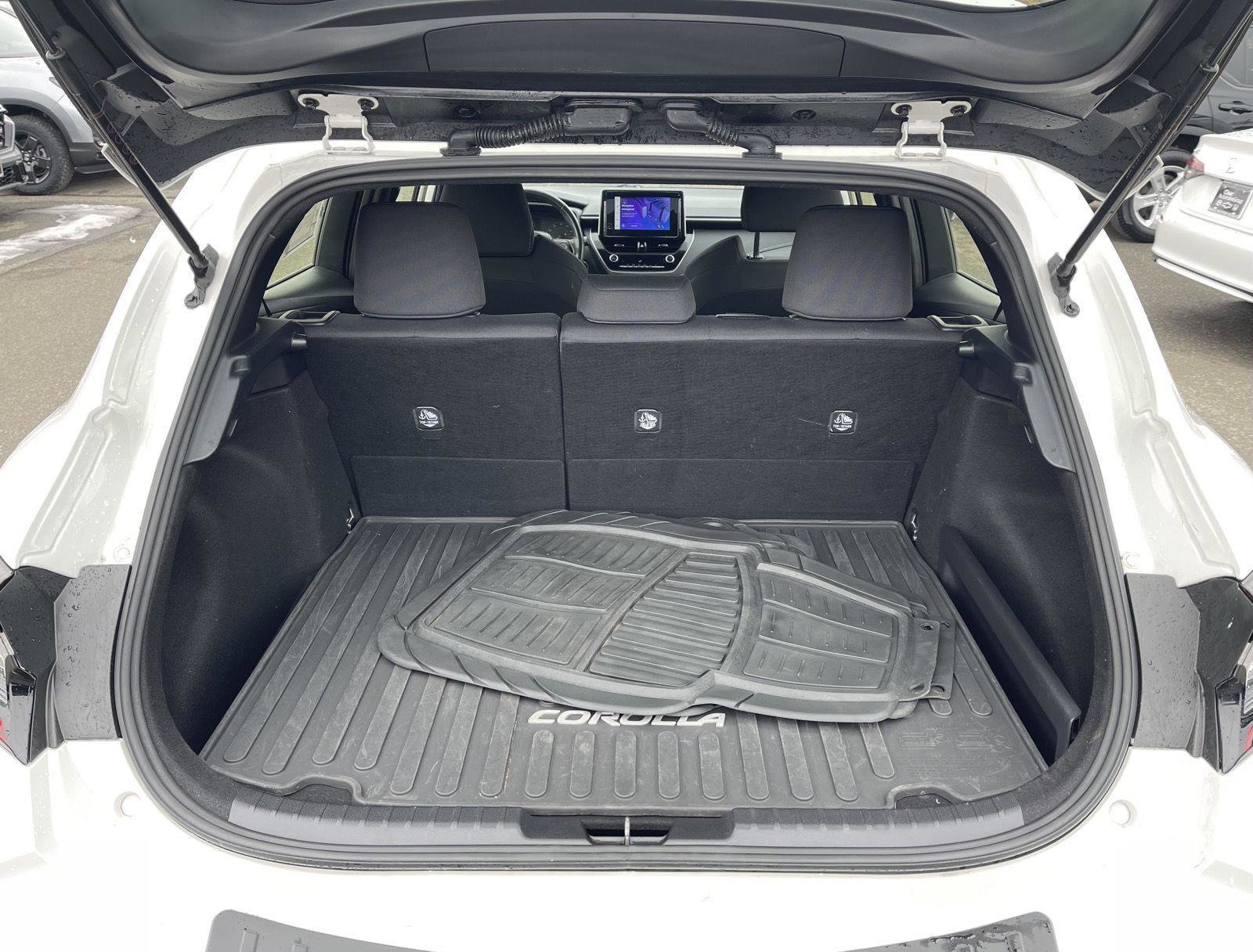 Used 2024 Toyota Corolla SE image 15