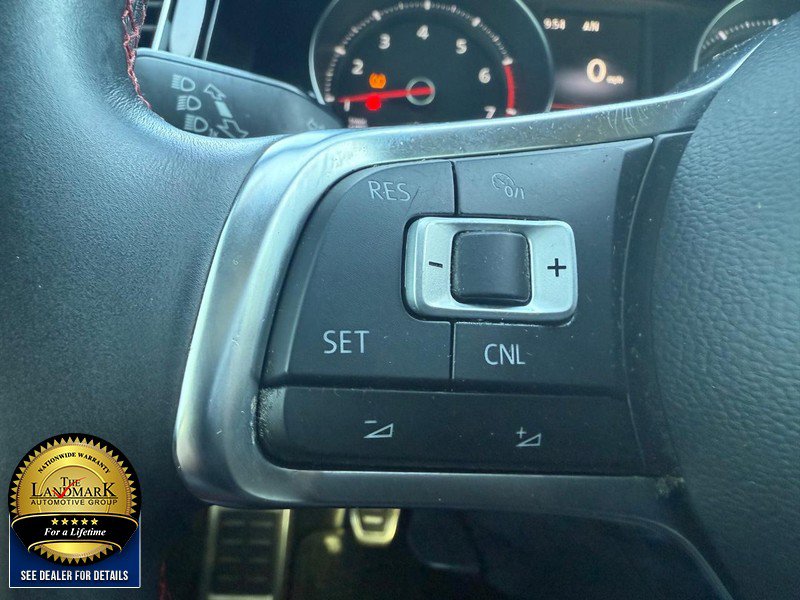 Used 2018 Volkswagen GTI SE w/ SE Leather Package image 10