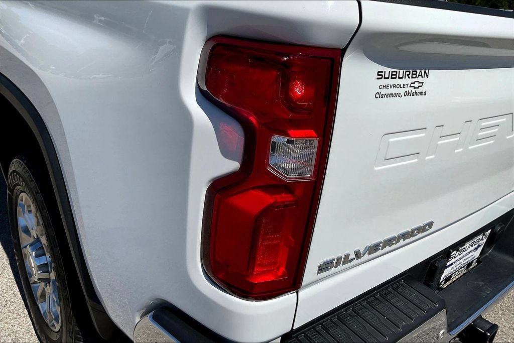 Used 2024 Chevrolet Silverado 2500 LTZ w/ LTZ Premium Package AWD/4WD image 28