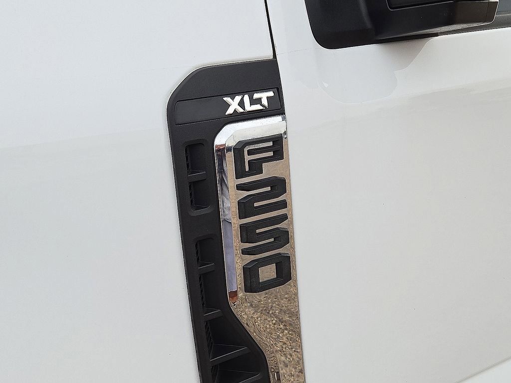 Used 2023 Ford F250 XLT AWD/4WD image 11
