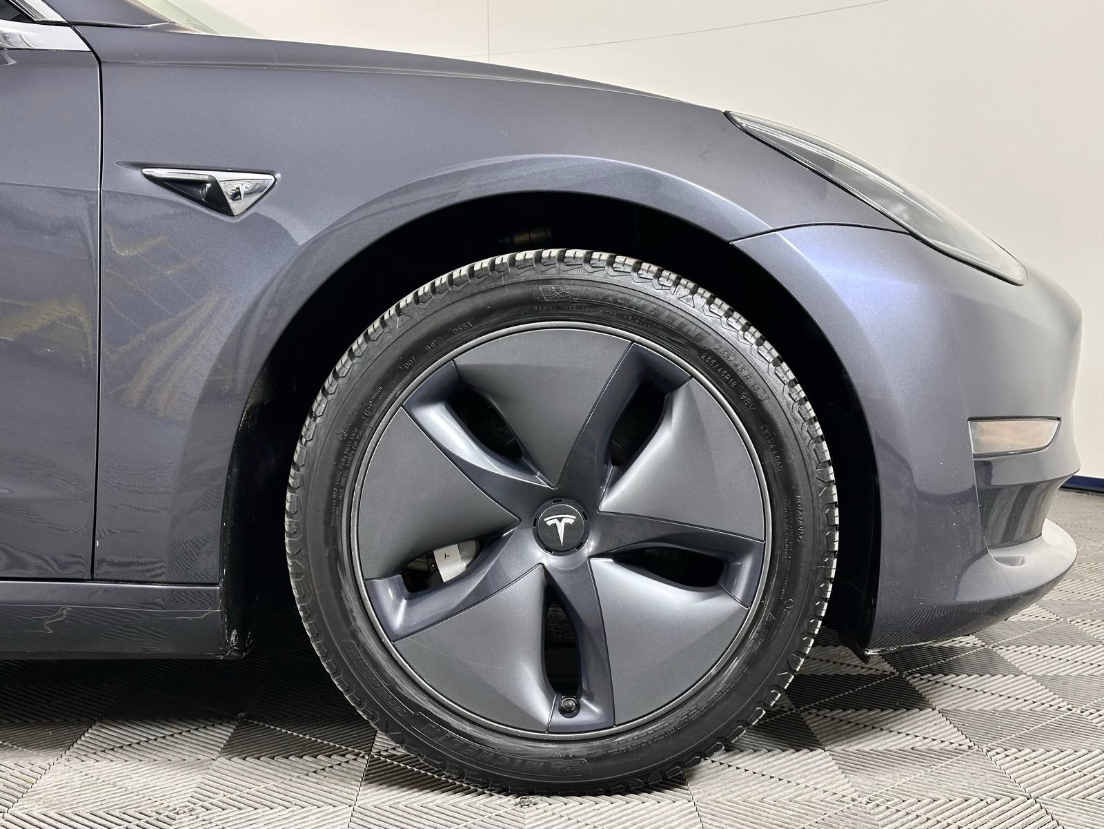 Used 2023 Tesla Model 3 Standard Range RWD image 8