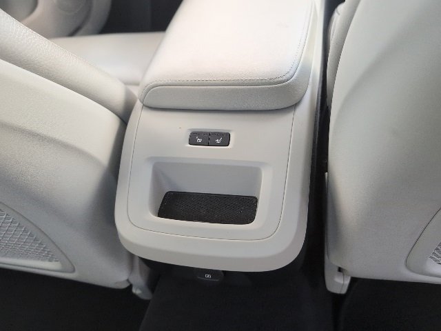 Used 2024 Volvo S60 B5 Plus image 11