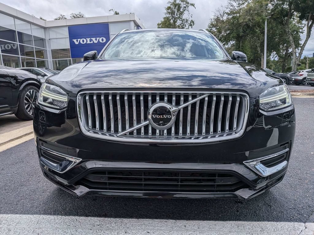 Certified 2024 Volvo XC90 B6 Ultimate w/ Lounge Package AWD/4WD image 8