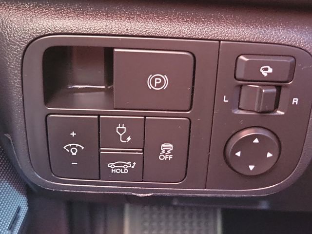 Used 2023 Hyundai Ioniq 6 Limited image 19