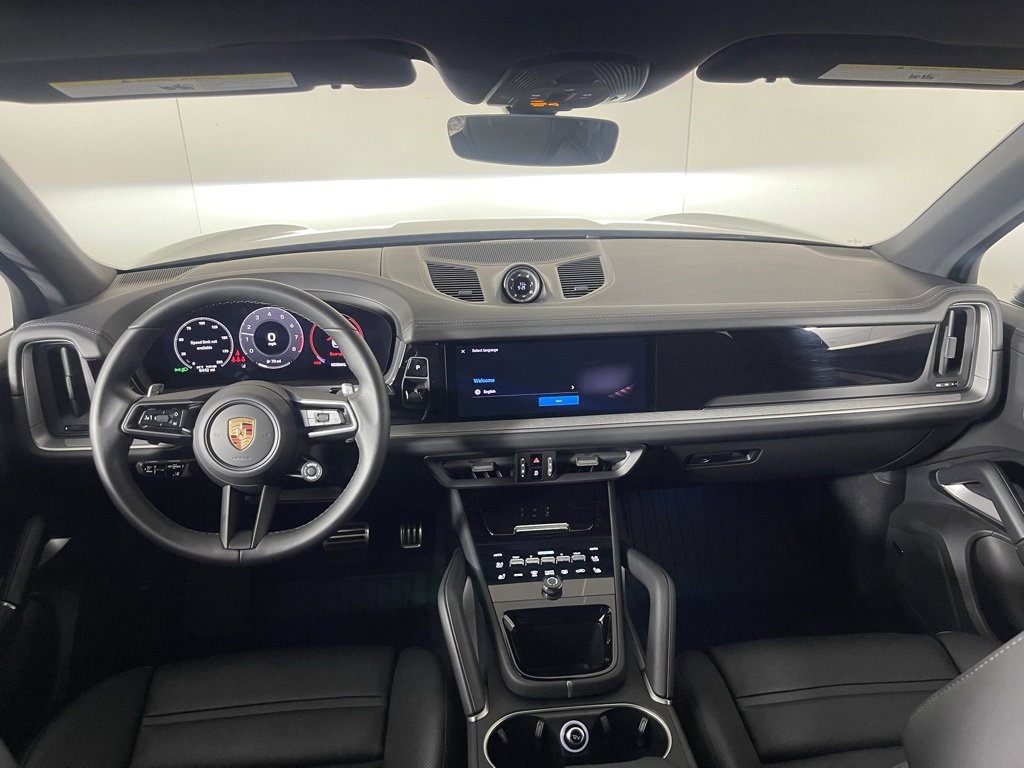 Certified 2025 Porsche Cayenne S image 22