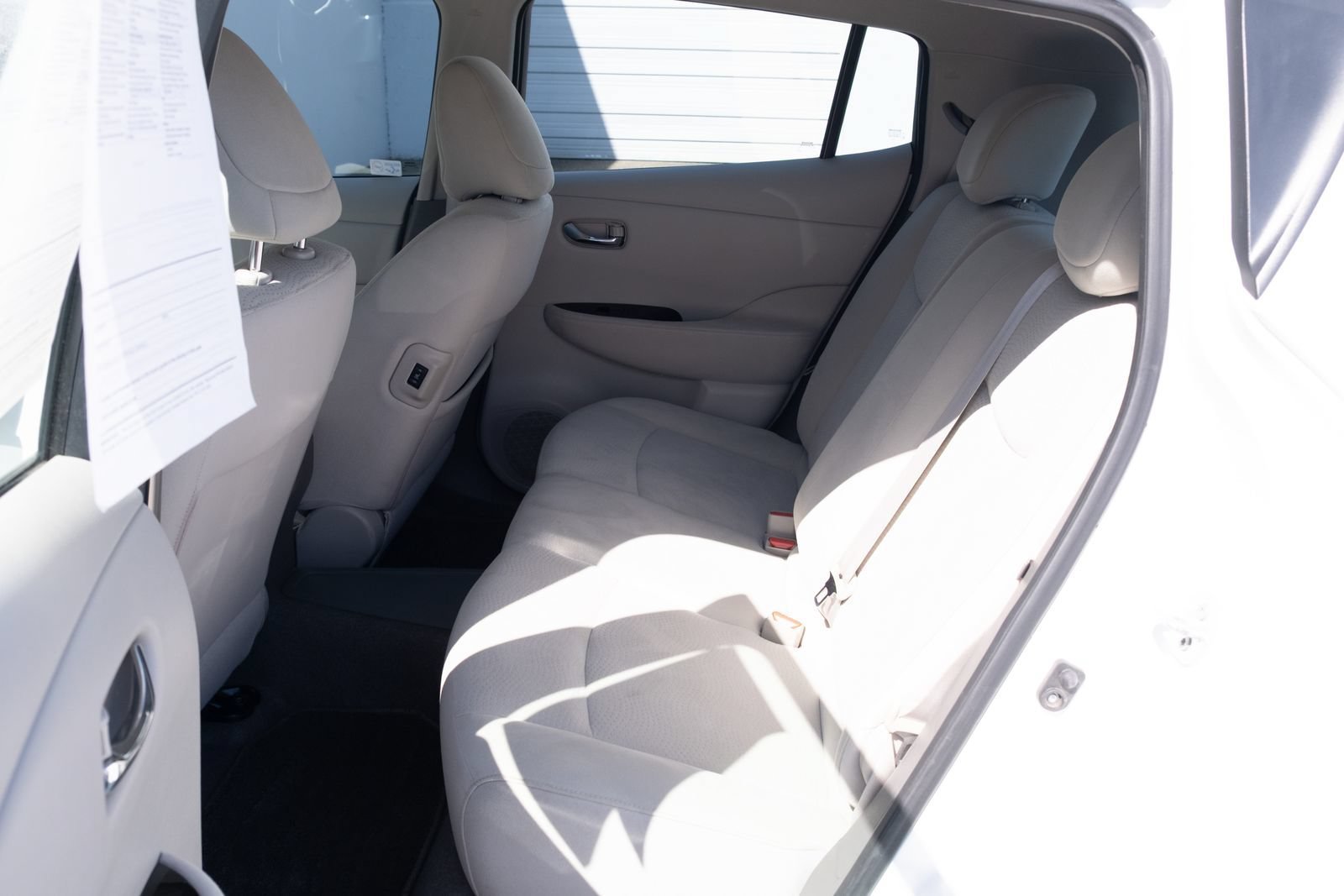 Used 2015 Nissan Leaf SV FWD image 15