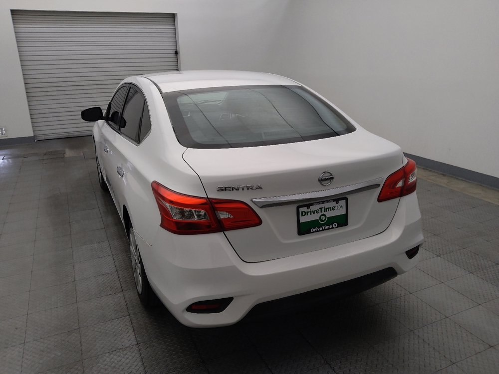 Used 2016 Nissan Sentra S FWD image 6