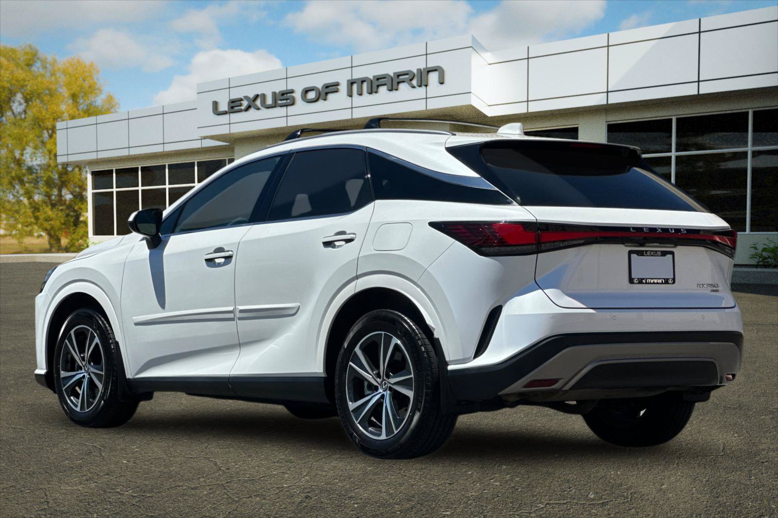 Used 2024 Lexus RX 350 AWD w/ Technology Package image 3