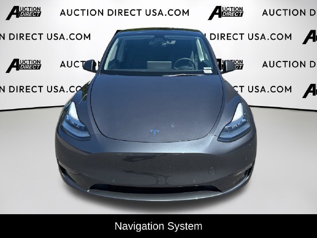 Used 2022 Tesla Model Y Long Range AWD/4WD image 2