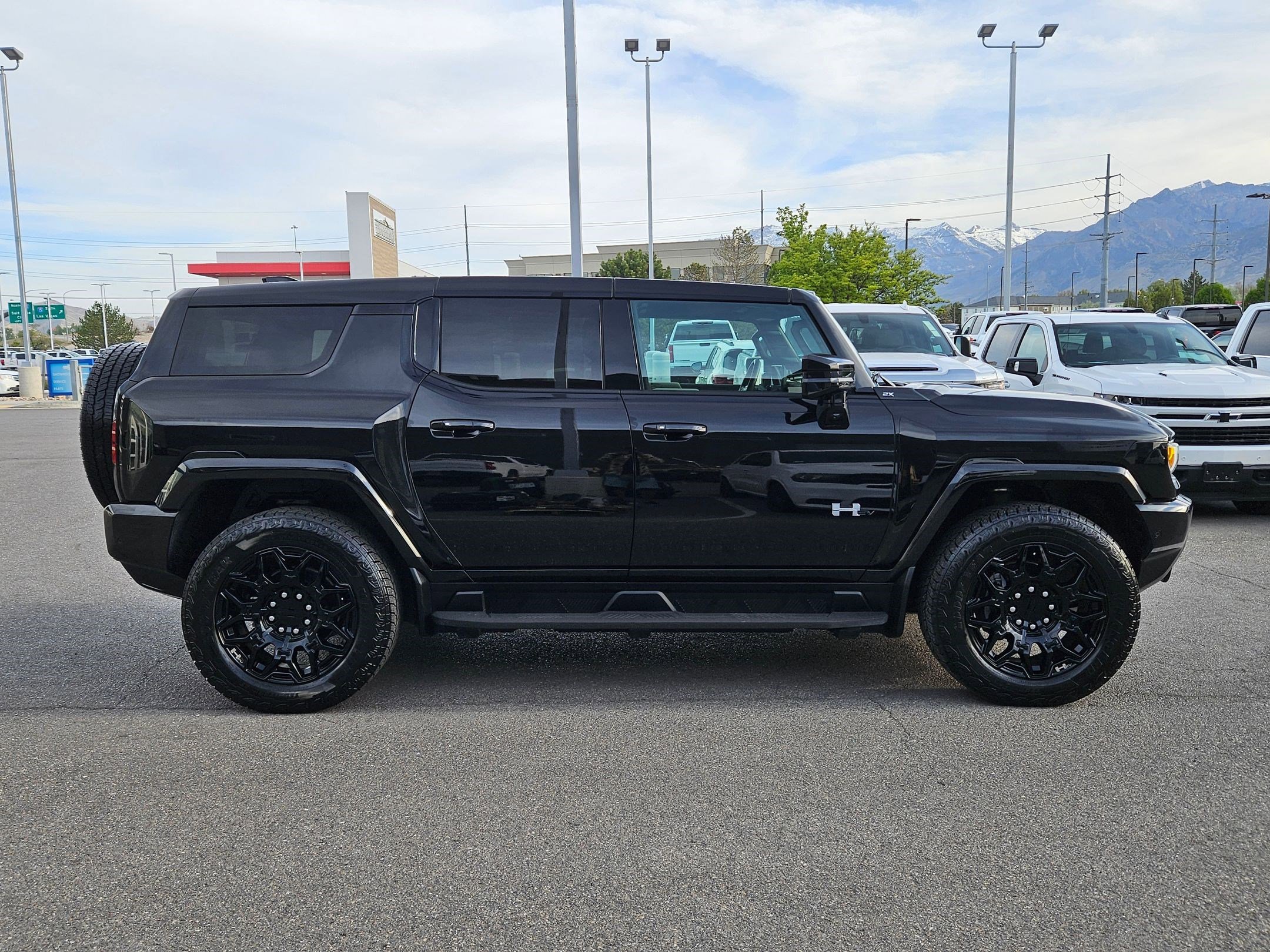 Used 2026 GMC Hummer EV SUV AWD/4WD image 2