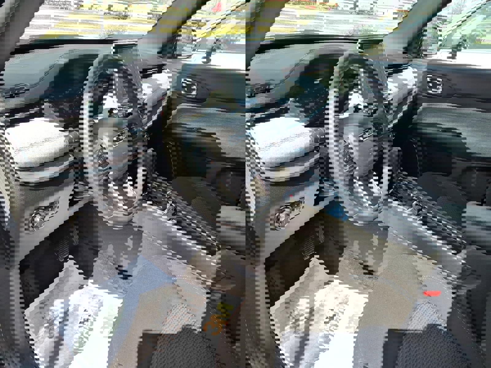 Used 2025 Jeep Compass Sport image 7