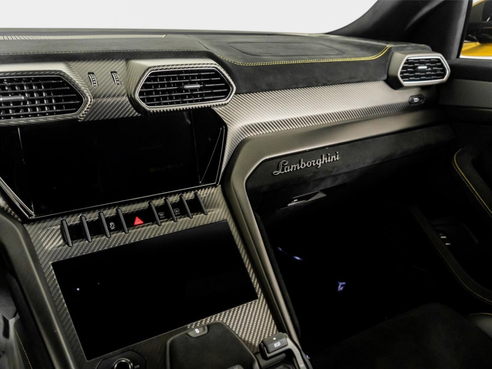 Used 2023 Lamborghini Urus Performante image 36