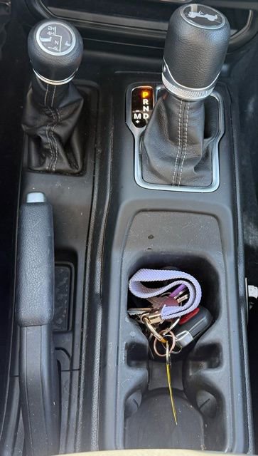 Used 2024 Jeep Wrangler Sport S image 13