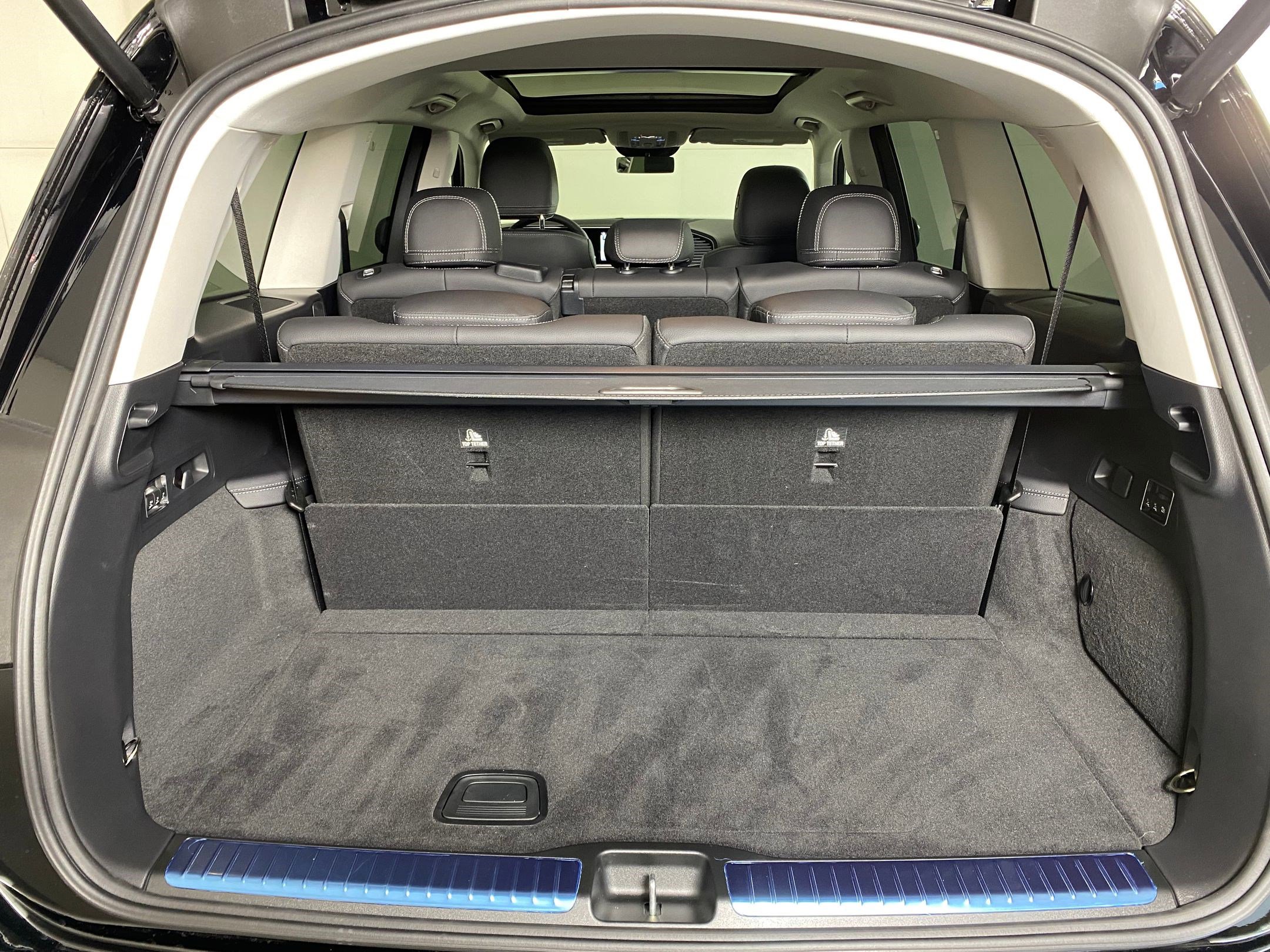 New 2026 Mercedes-Benz GLS 450 4MATIC image 32