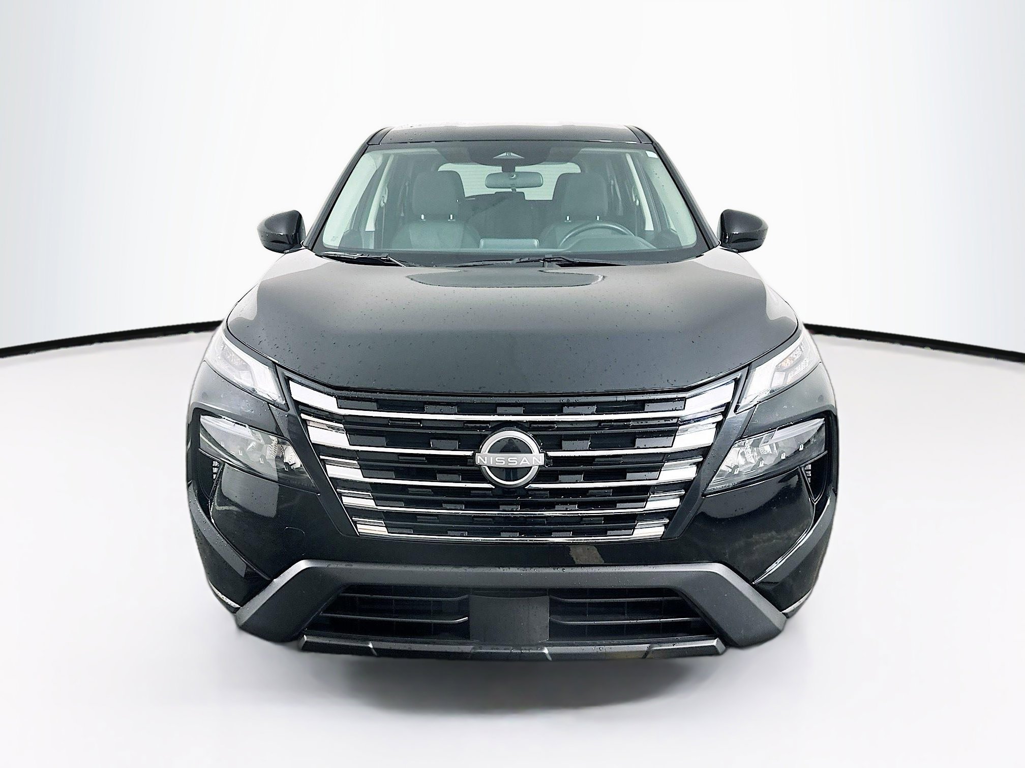 Used 2025 Nissan Rogue SV FWD image 2