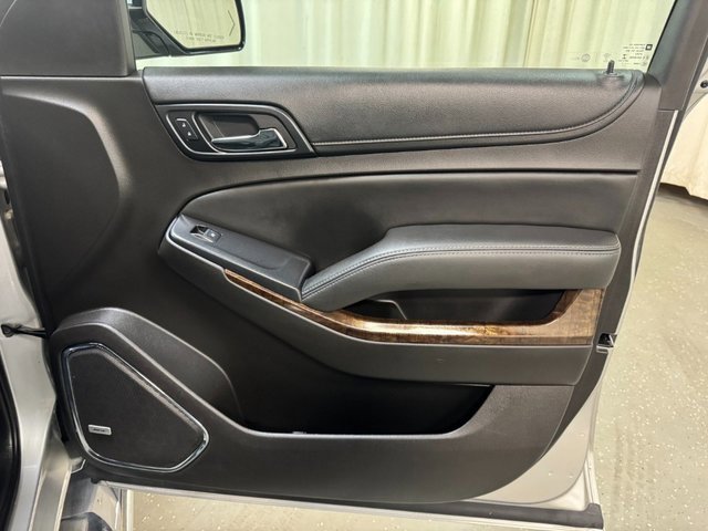 Used 2017 Chevrolet Suburban LT w/ LT Signature Package image 39