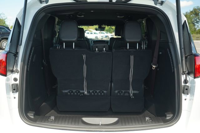 New 2026 Chrysler Voyager LX image 16