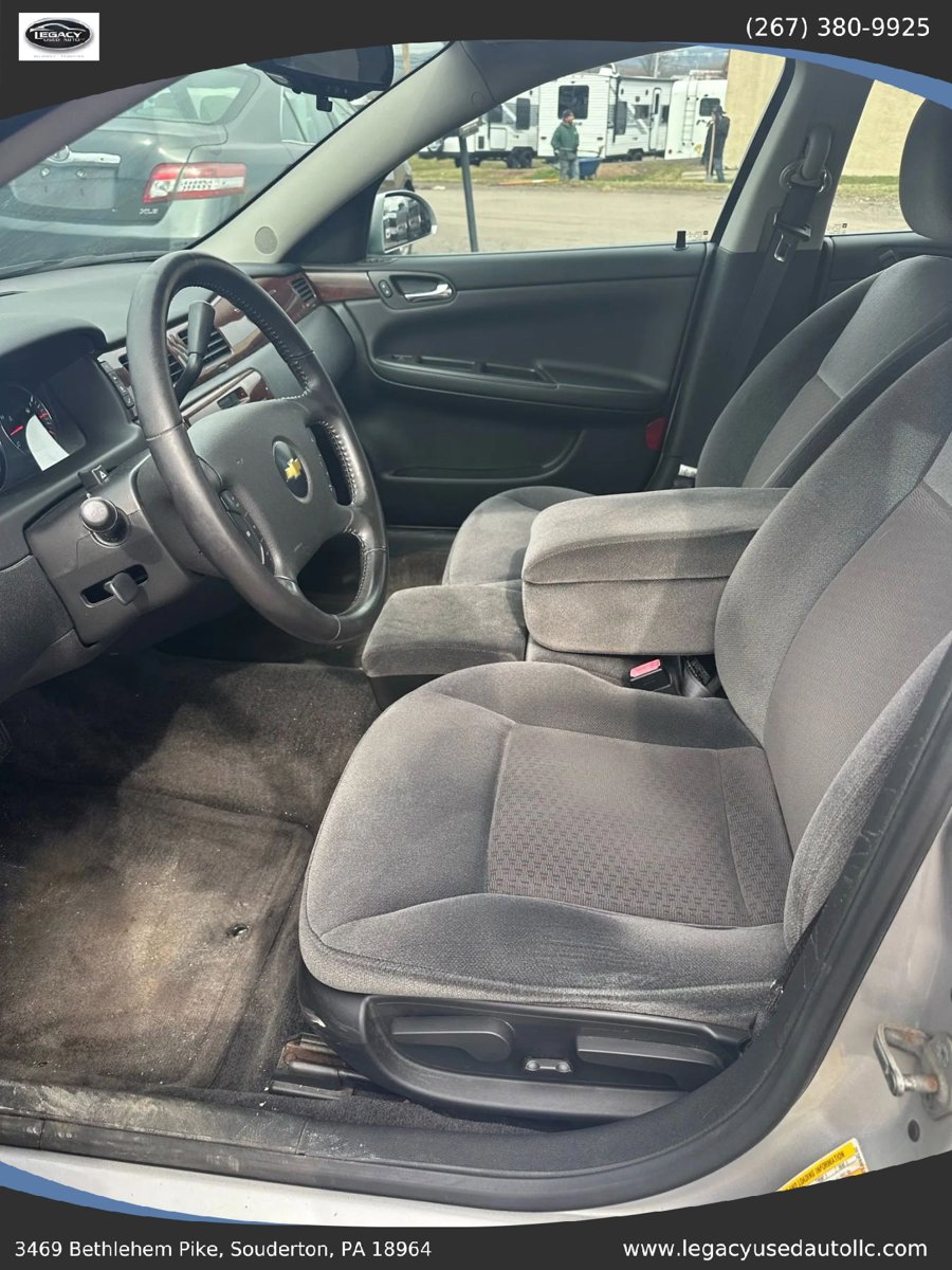 Used 2011 Chevrolet Impala LT FWD image 22