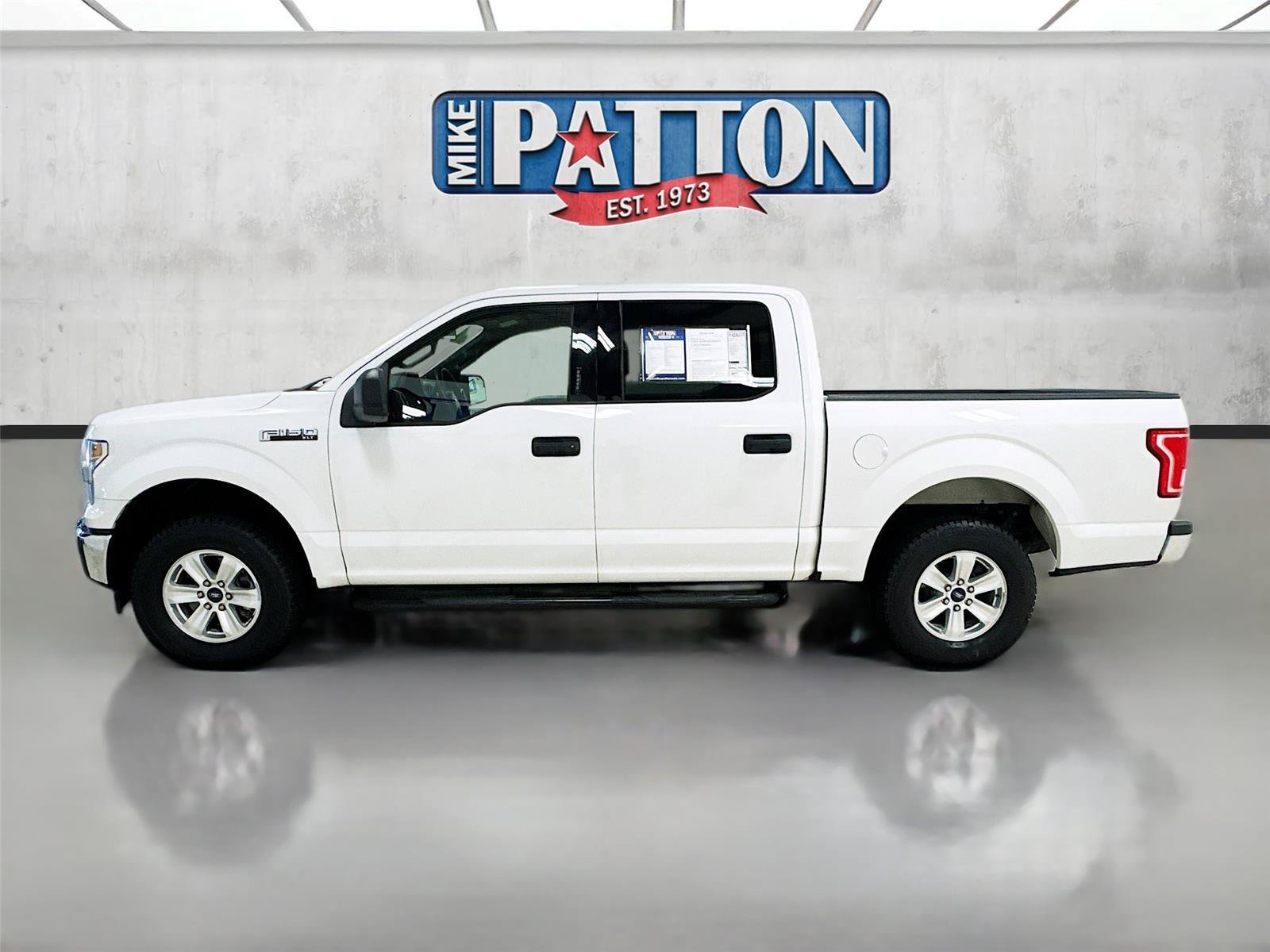 Used 2017 Ford F150 XLT RWD image 4
