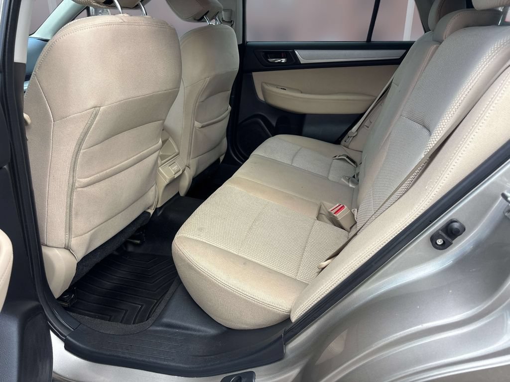 Used 2018 Subaru Outback 2.5i Premium AWD/4WD image 12